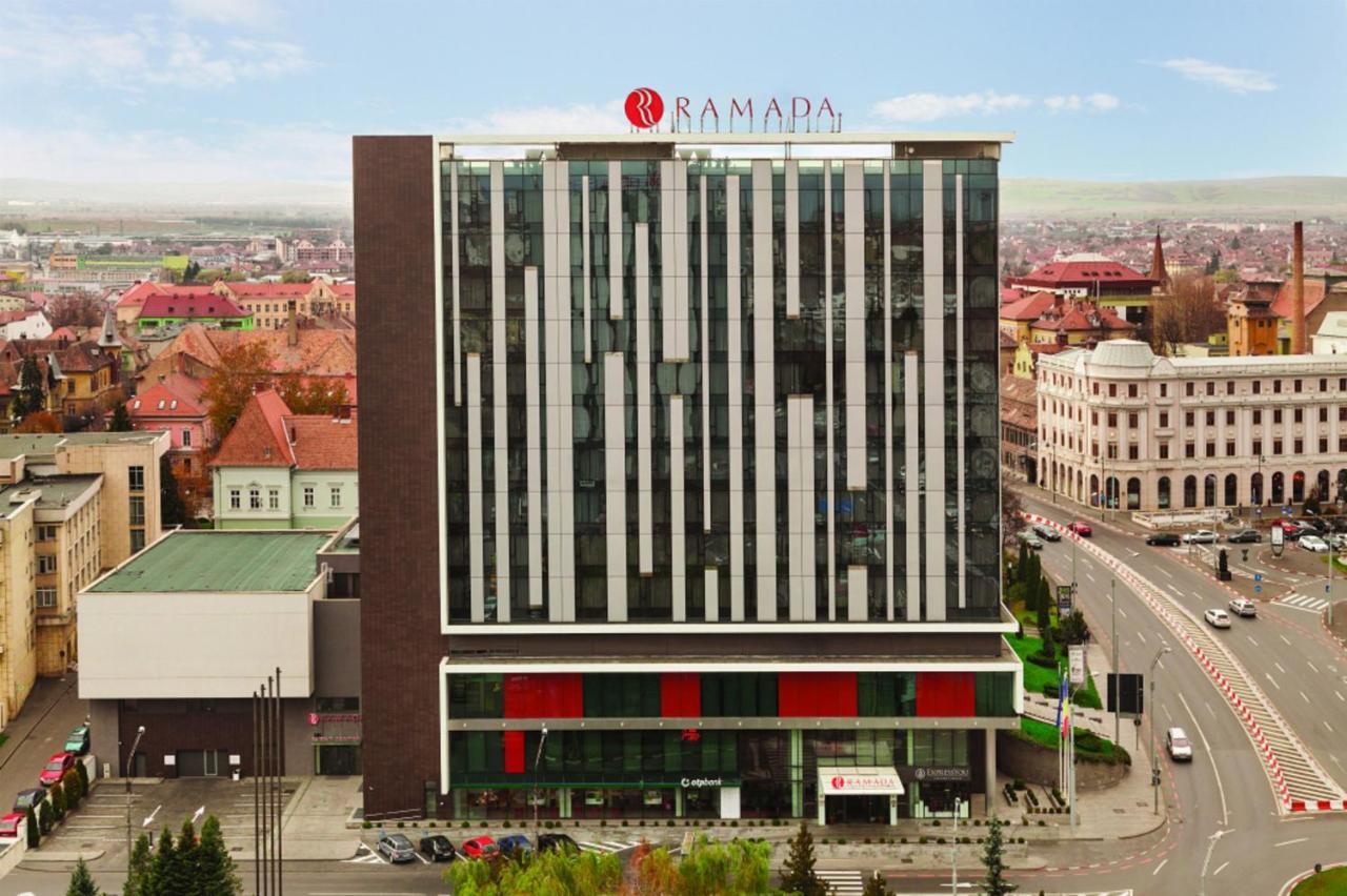Ramada Sibiu Hotel Exterior foto